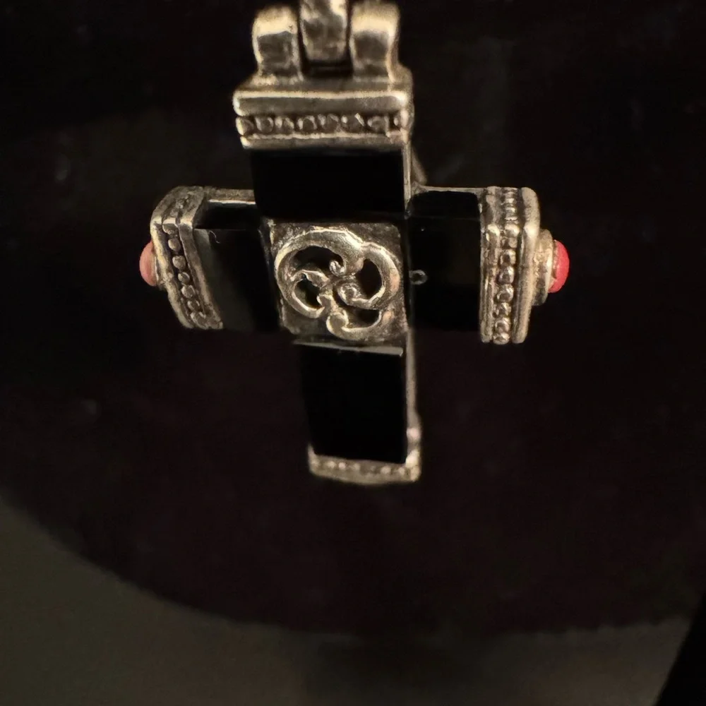 Elegant sterling Silver and Black onyx‎ Cross Earrings